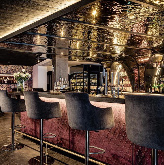 Golden Bar at the Alpin Garden