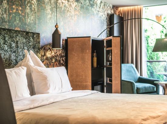 Suite Arte mit Doppelbett, Minibar, Sitzecke und Terrasse