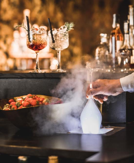 Cocktails in der Golden Bar